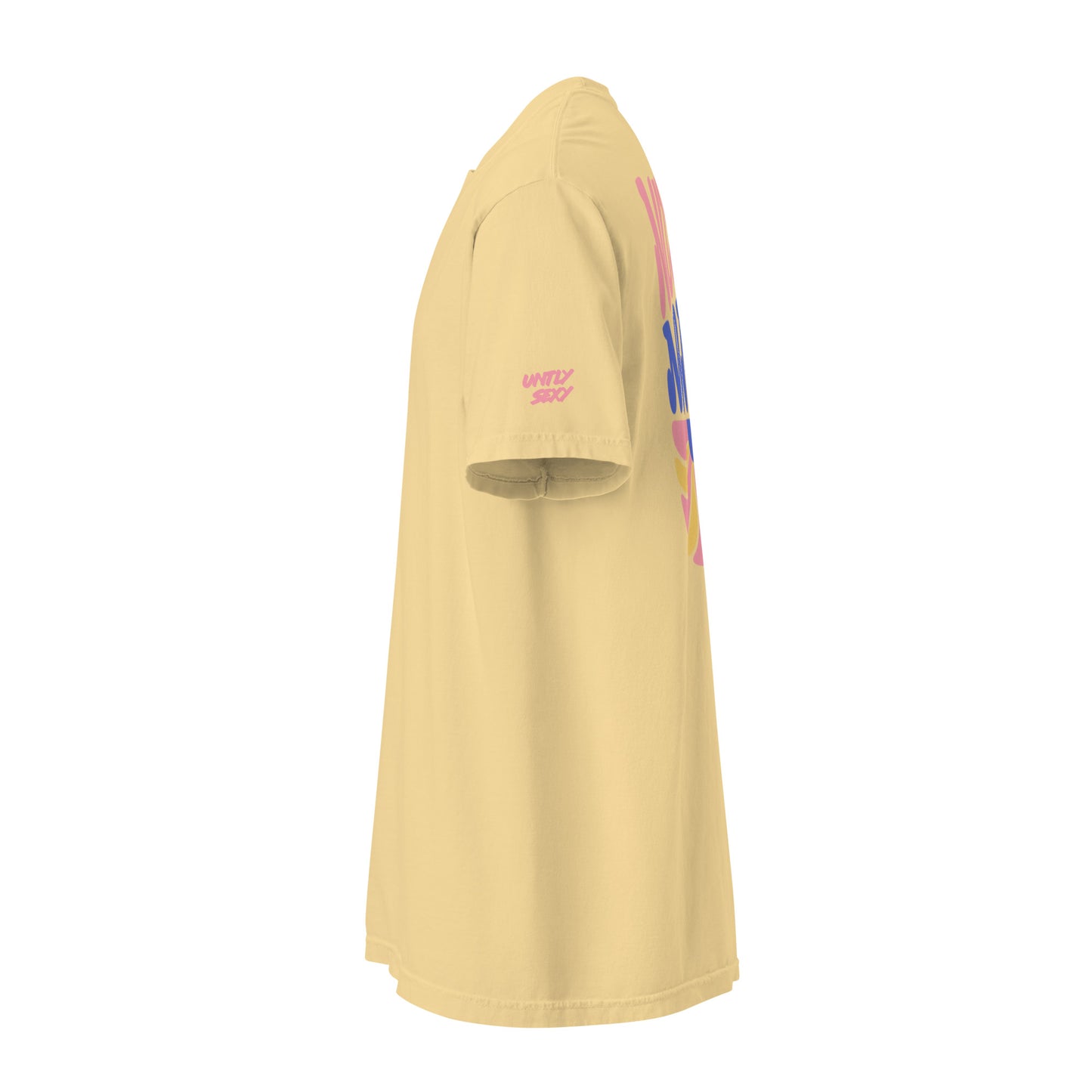 Muscle Mommy Retro Pump Cover T-Shirt (More Colors)