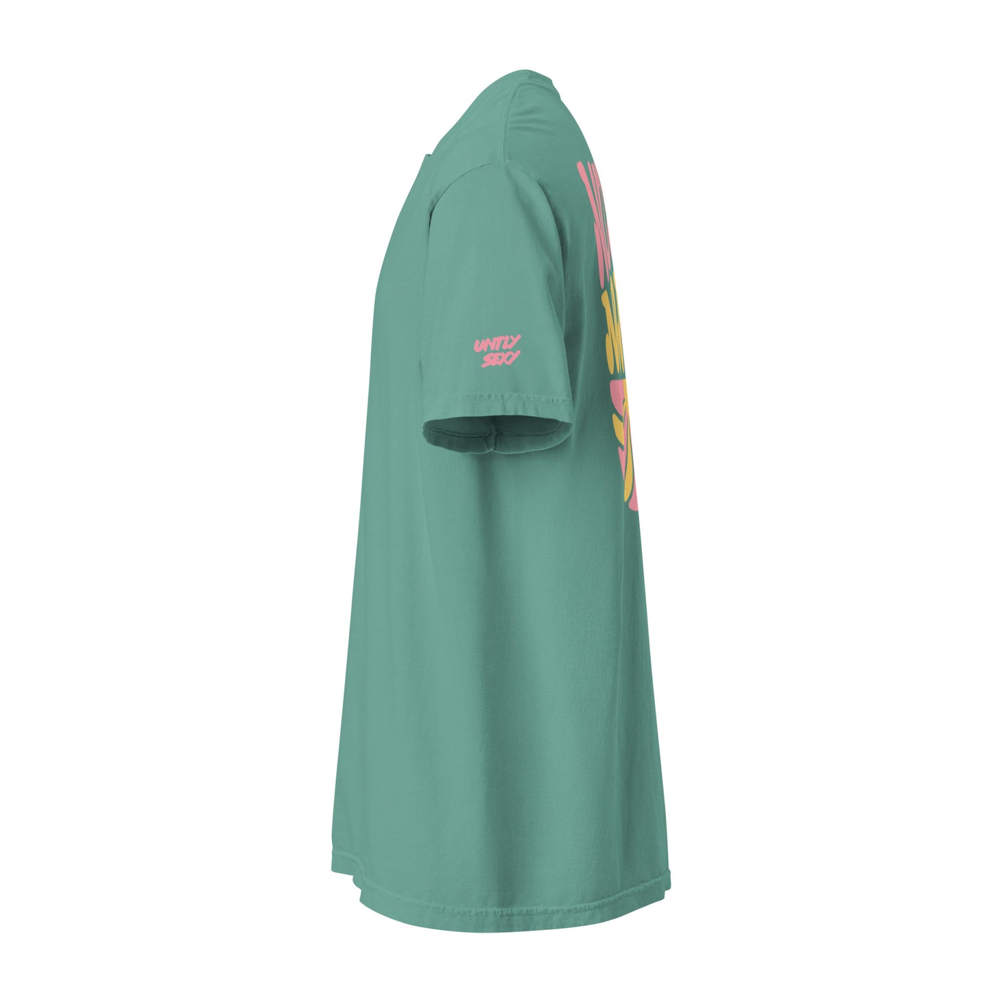 Muscle Mommy Retro Pump Cover T-Shirt (More Colors)