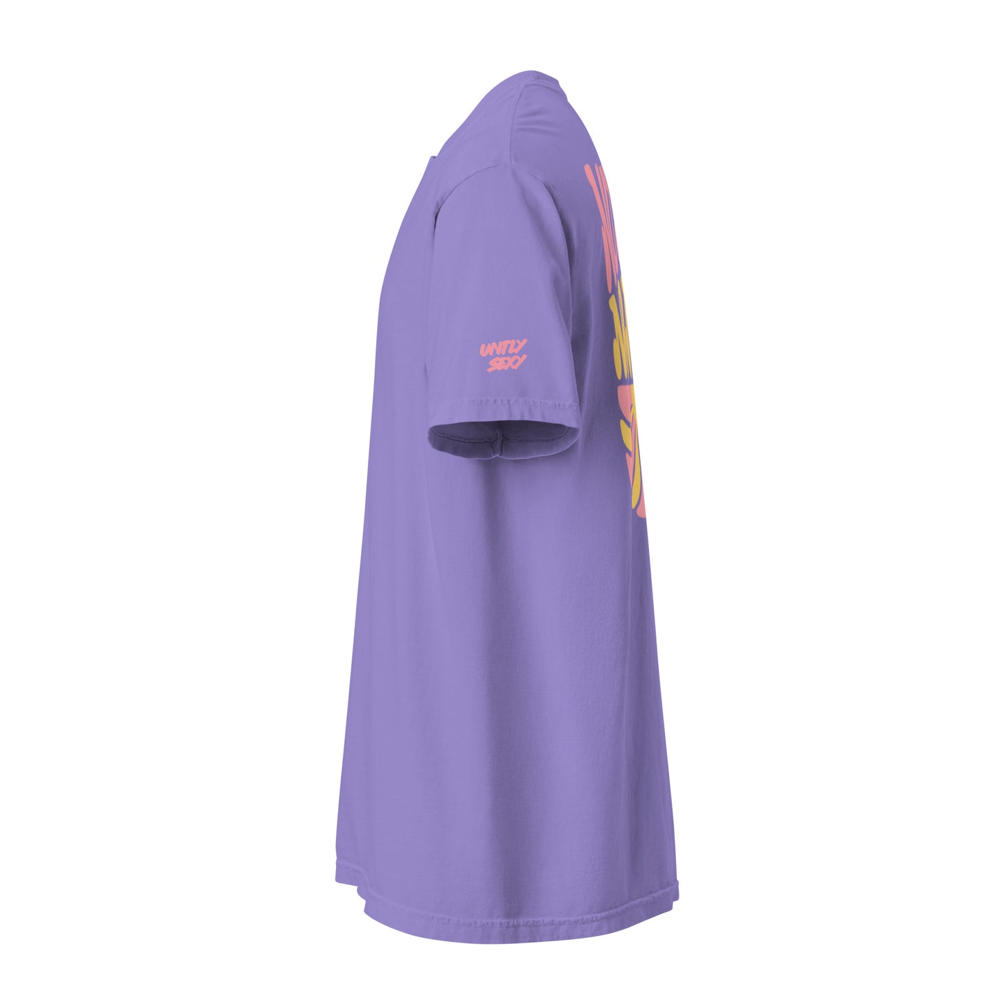 Muscle Mommy Retro Pump Cover T-Shirt (More Colors)